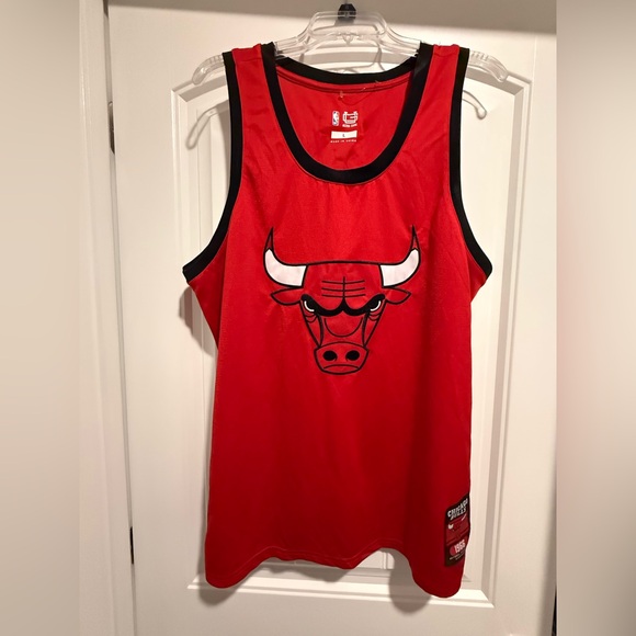 New mens NBA Chicago Bulls Derozan #11 Jersey, size L - Picture 1 of 4